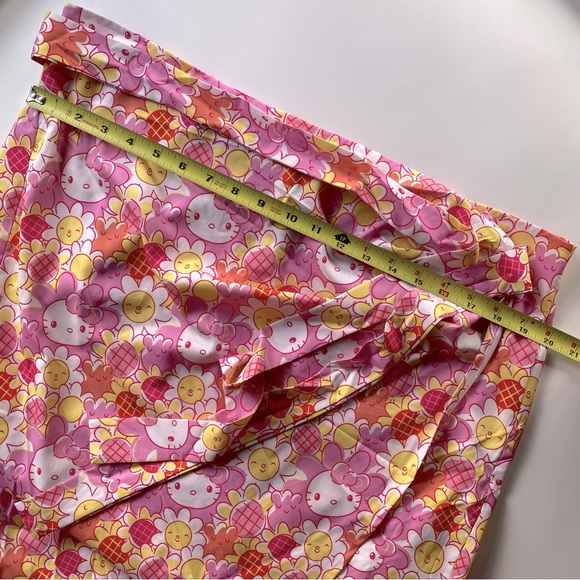 Hello Kitty wrap skirt - Picture 5 of 8